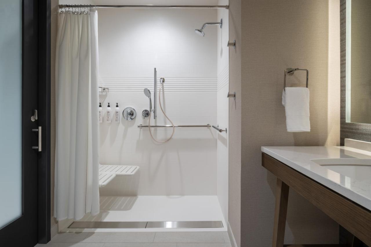 Delta Hotels By Marriott Wichita Falls Convention Center 外观 照片