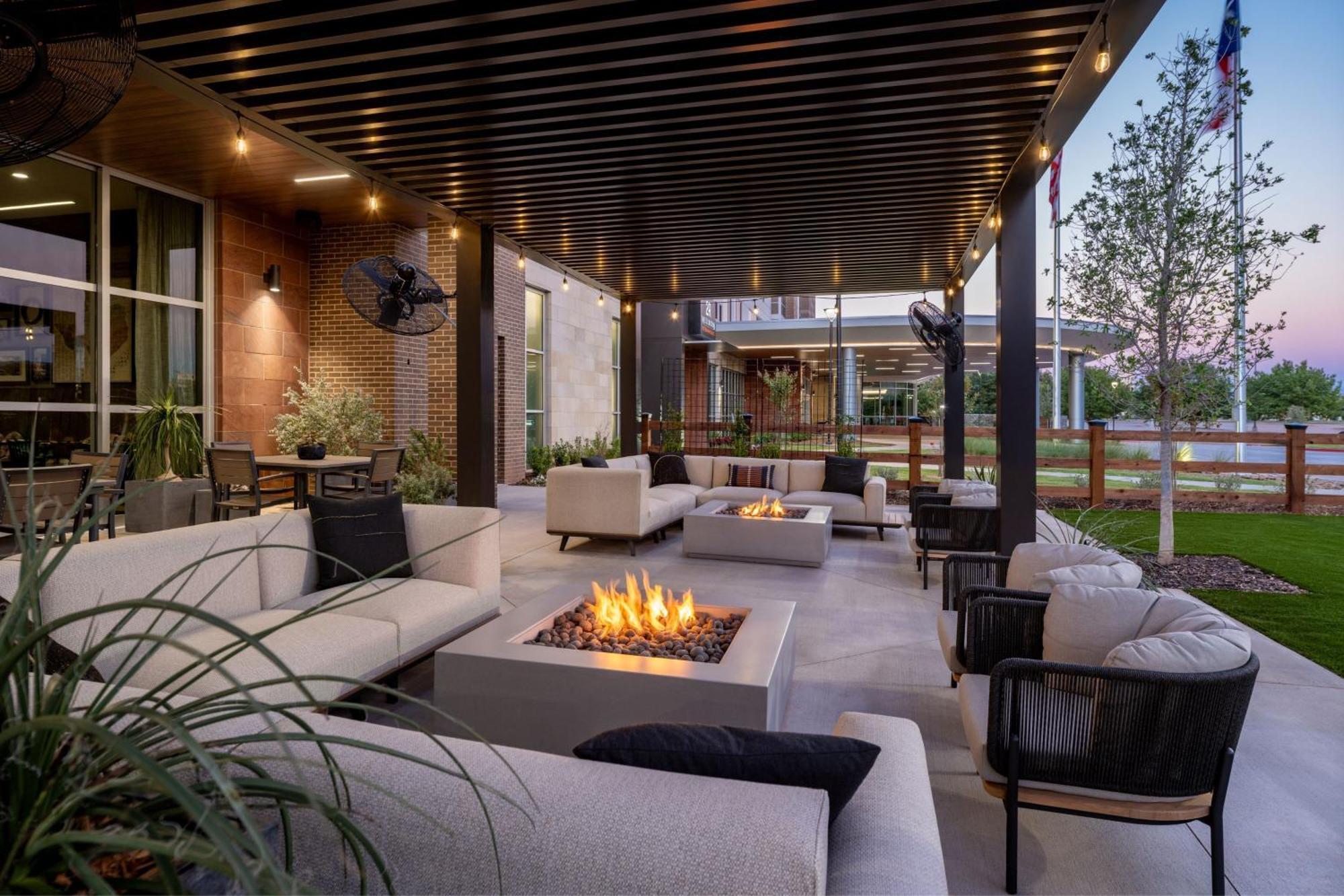 Delta Hotels By Marriott Wichita Falls Convention Center 外观 照片