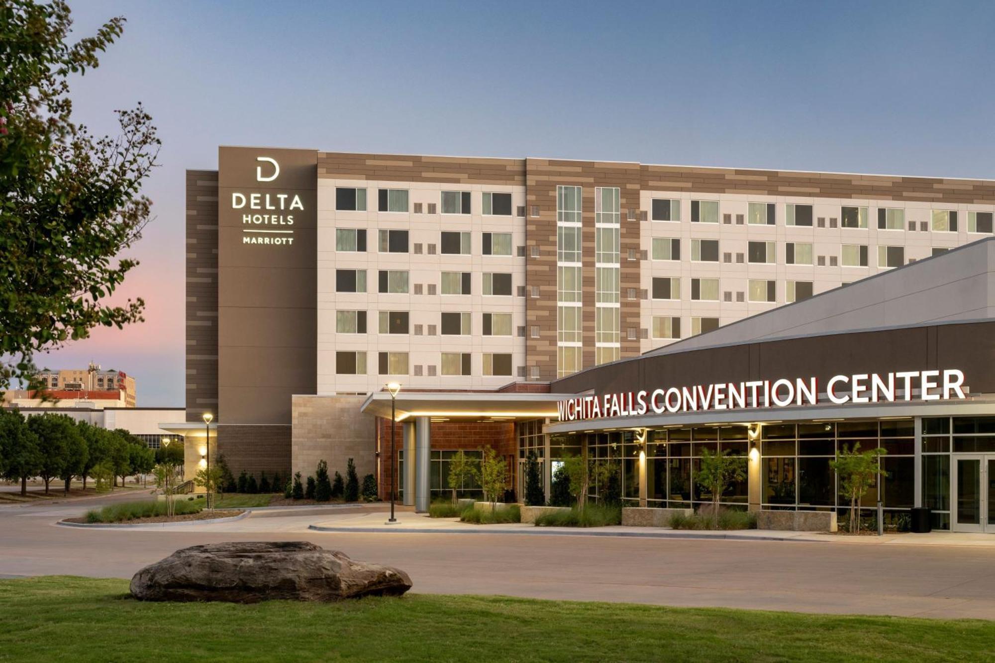 Delta Hotels By Marriott Wichita Falls Convention Center 外观 照片